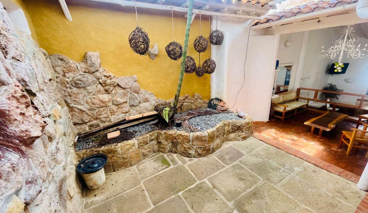 WhatsApp Image 2025-10-27 at 7.55.01 PM