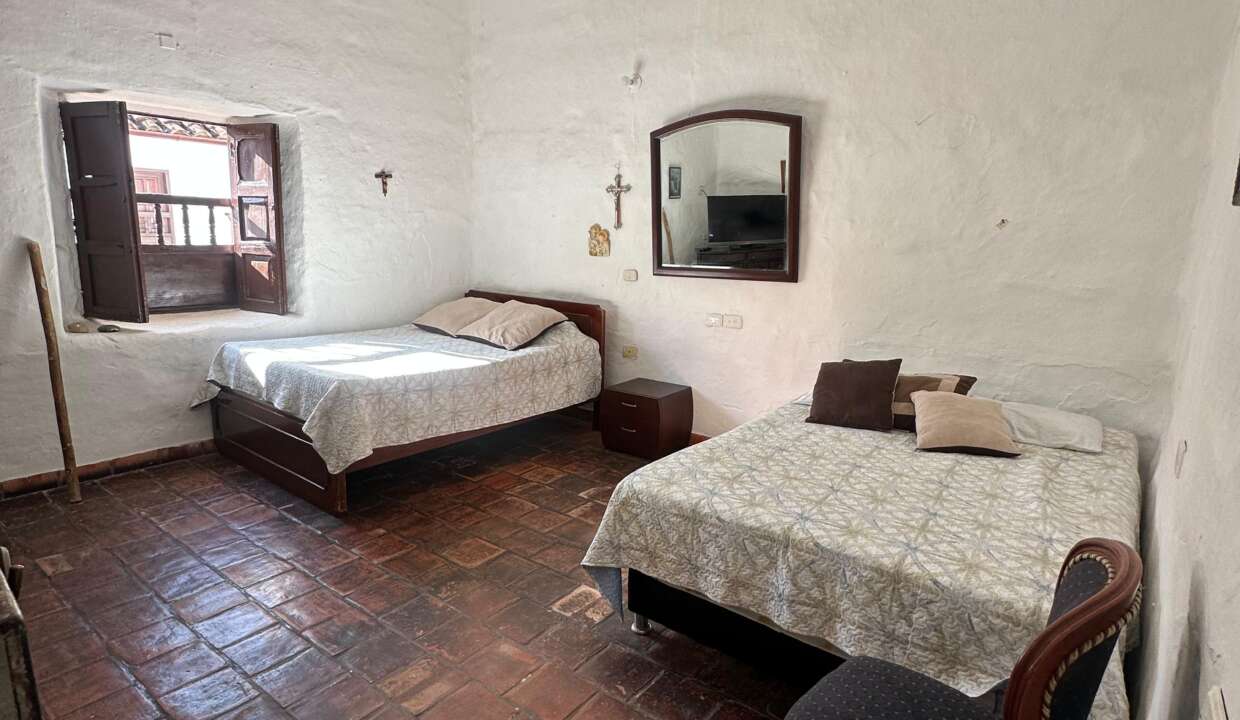 132ed2e4-a5ba-4c02-8df7-5655bca922b5