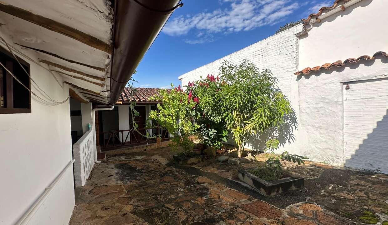 b1d60c49-19c8-4475-a37a-4ced6c9f05e3