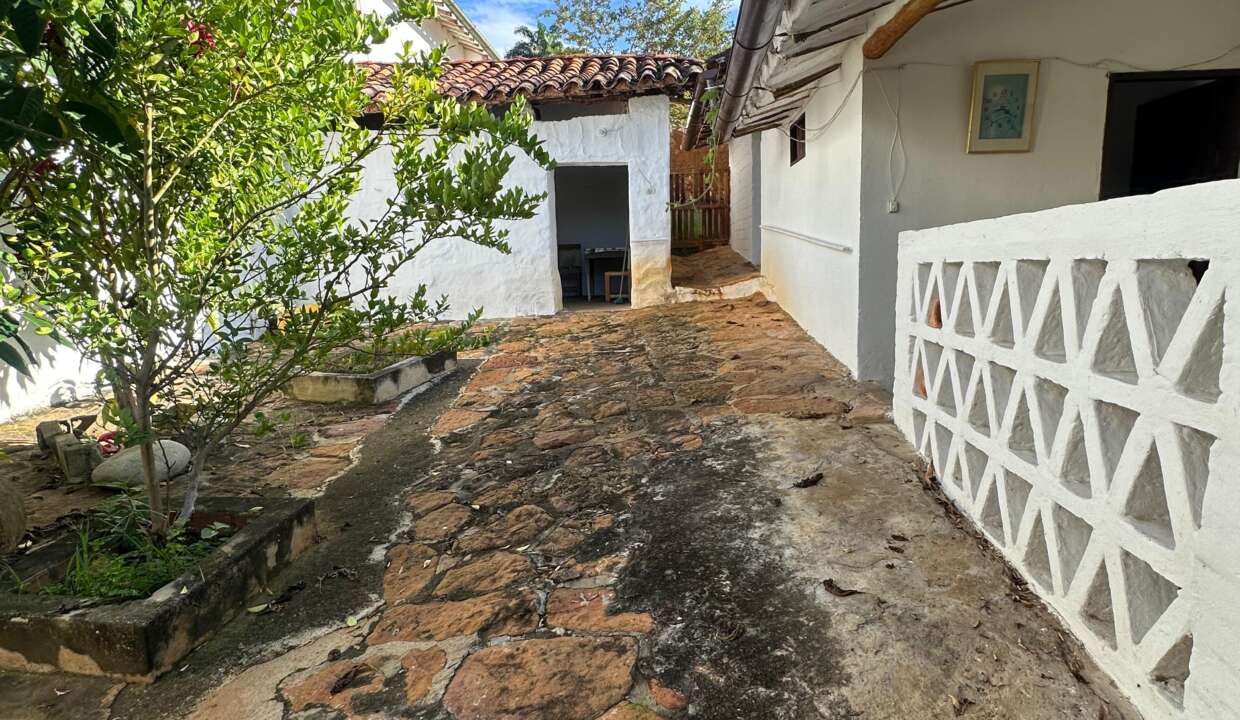 ba9f7764-0292-4250-9a25-81a0fbc5b4a3