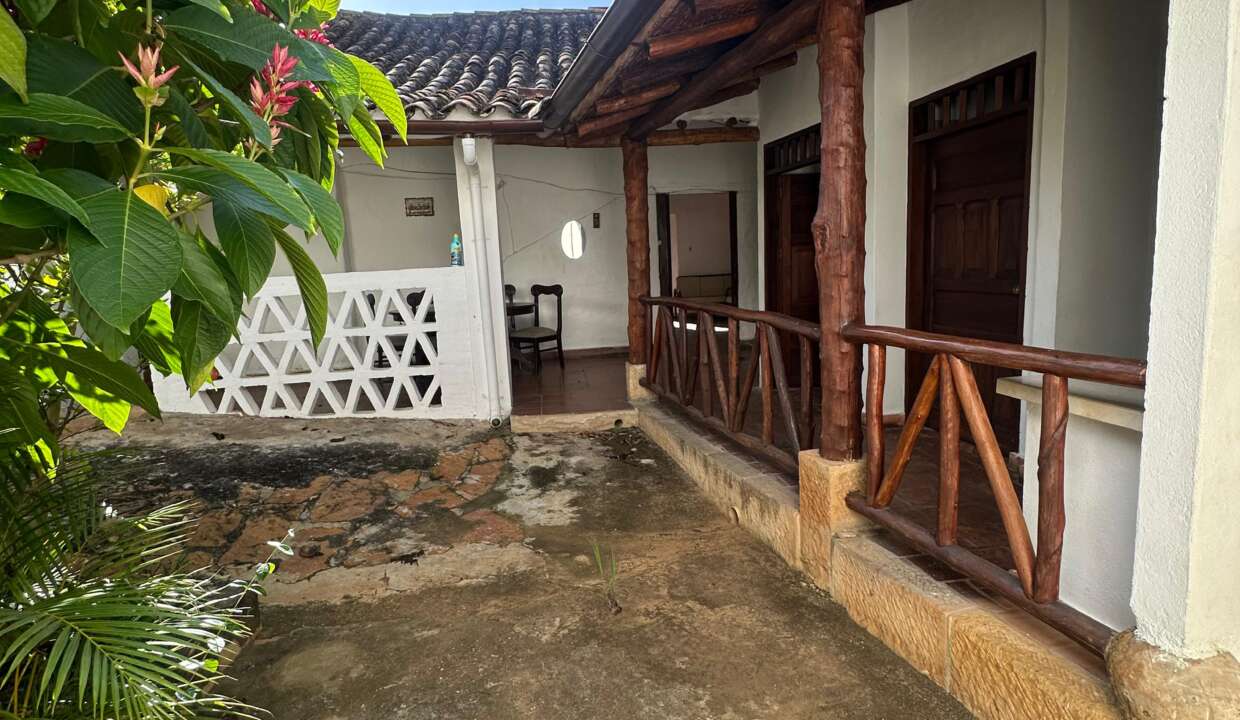 d5c818bf-9944-4b51-a810-b5e2933ecdbe